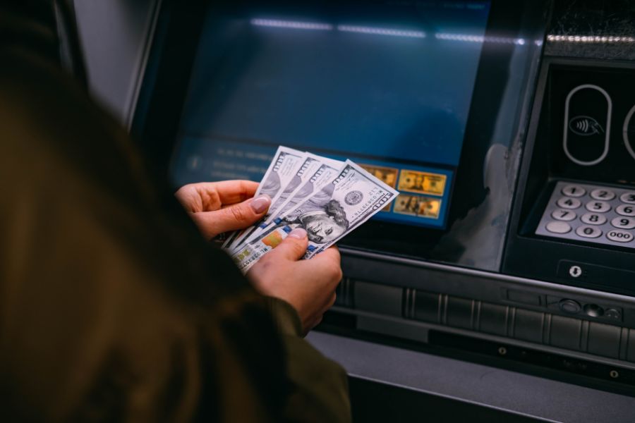 Do I Get Paid While on Workers’ Compensation?